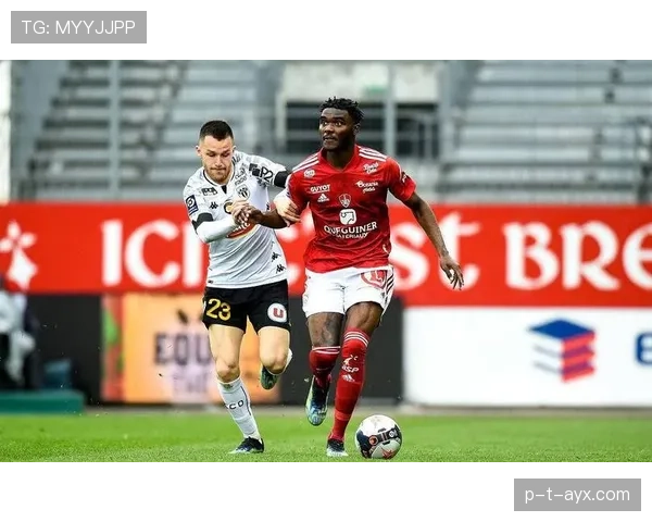 布雷斯特控球制胜，状态回暖豪取连胜